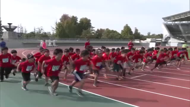 岡山県内の約１０００人の小学生ランナーが健脚を競う　ちびっこ健康マラソン開催【岡山】
