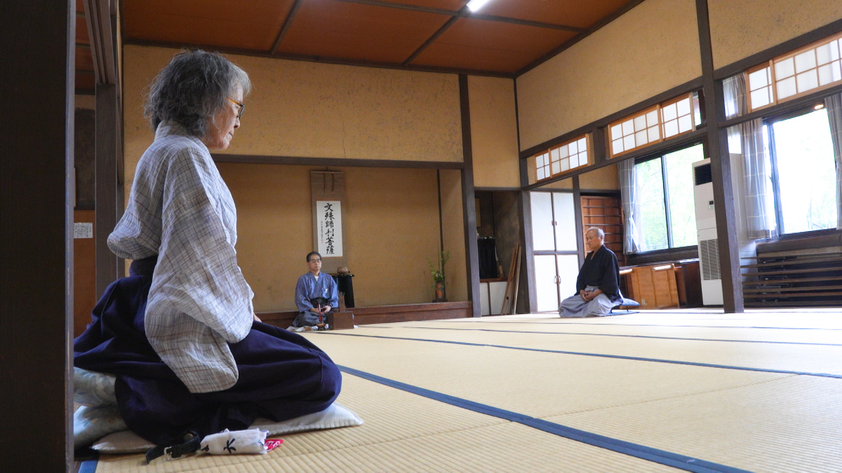 山の上で行われる座禅道場でまさかの展開！？笑わずにはいられない座禅体験で大ピンチ！…人間禅　岡山座禅道場（金バク！2026年10月9日OA）